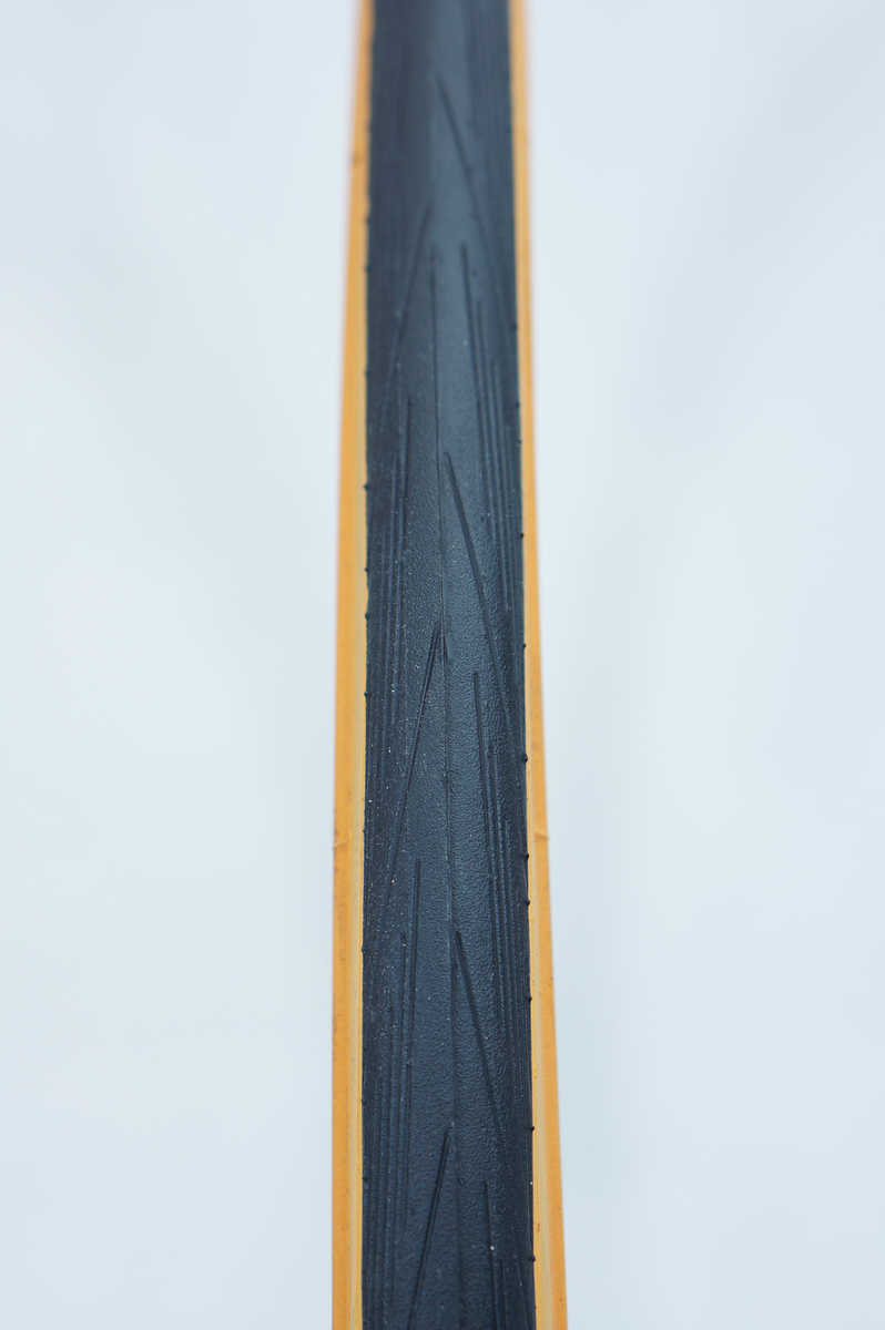 Schwalbe LUGANO II Fixie Tire 700 25c | xFixxi Canada – XFIXXI