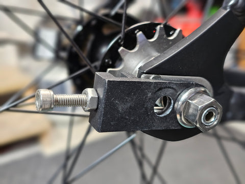 fixed gear chain tension Dual Holes Rear Wheel Chain Tensioner for Fixed Gear Bike | DIY