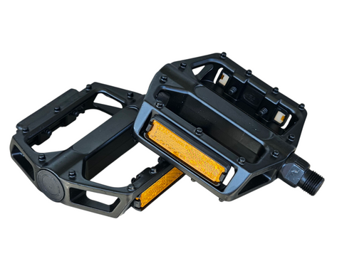UrbanGrip Pro Alloy Pedals for all bike types with traction spikes and reflectors